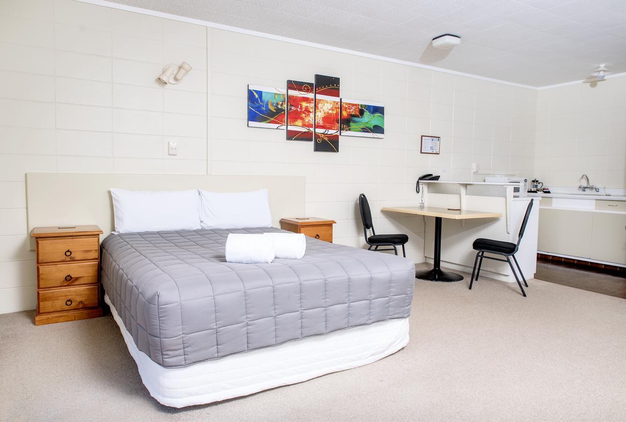 Tourist Court Motel Whakatane Bagian luar foto