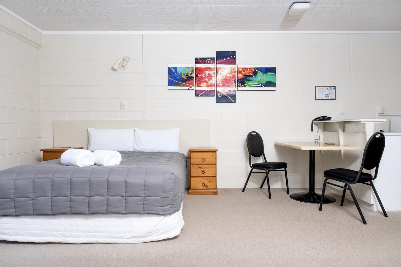 Tourist Court Motel Whakatane Bagian luar foto