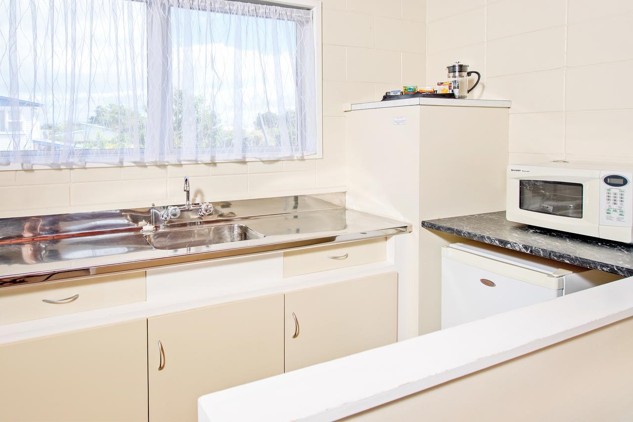 Tourist Court Motel Whakatane Bagian luar foto