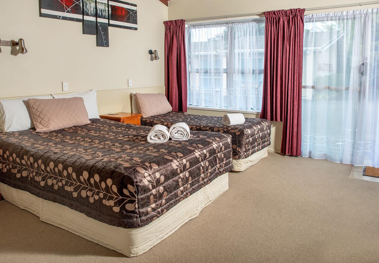 Tourist Court Motel Whakatane Bagian luar foto