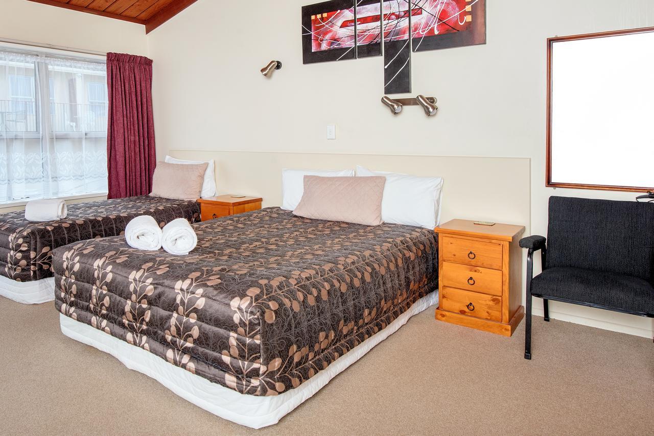 Tourist Court Motel Whakatane Bagian luar foto