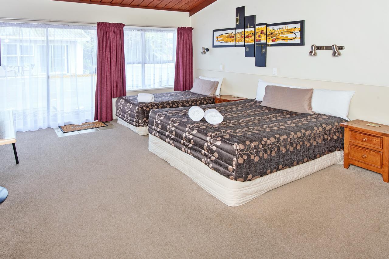 Tourist Court Motel Whakatane Bagian luar foto