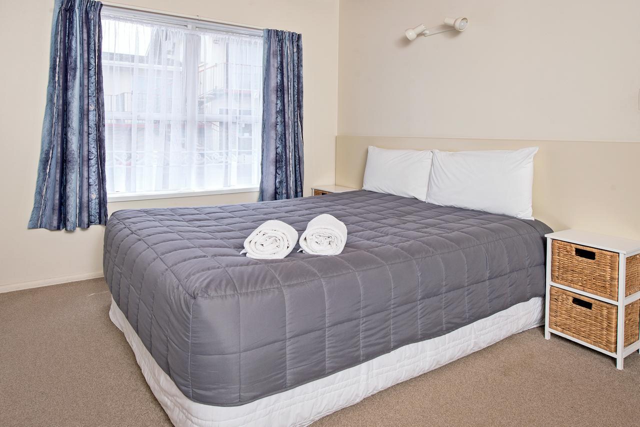 Tourist Court Motel Whakatane Bagian luar foto