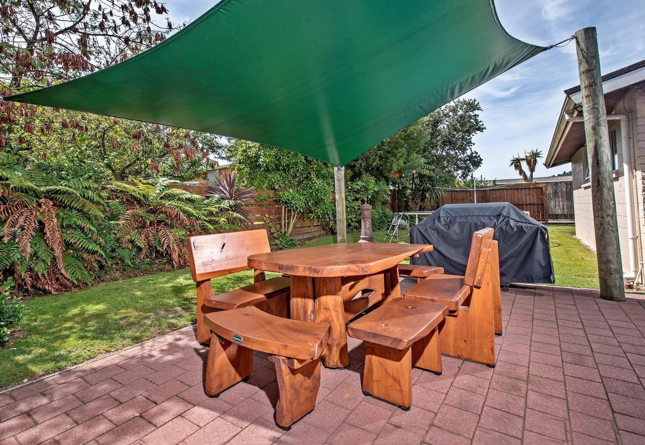 Tourist Court Motel Whakatane Bagian luar foto